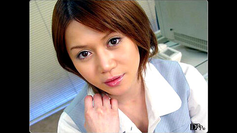 Yuna Miyazawa オフィスのソファー